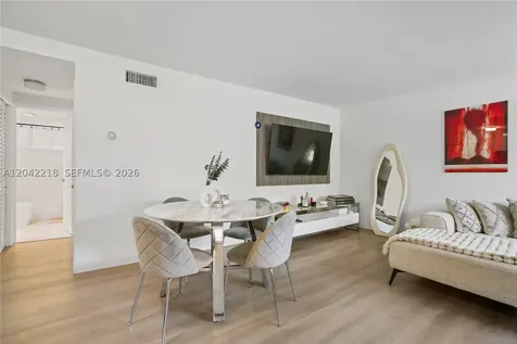 1614 West Avenue Miami Beach FL 33139