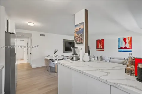 1614 West Avenue Miami Beach FL 33139
