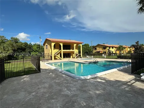 2700 NW 47th Terrace Lauderdale Lakes FL 33313