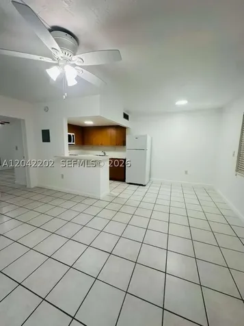 1230 W 54th Street Hialeah FL 33012