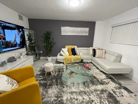 1029 NW 3rd Street Miami FL 33128