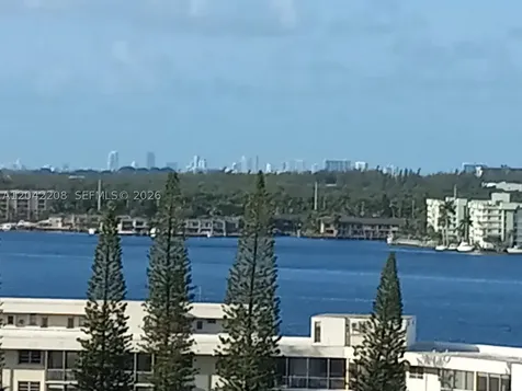 18021 Biscayne Boulevard Aventura FL 33160