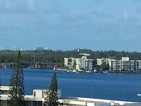 18021 Biscayne Boulevard Aventura FL 33160