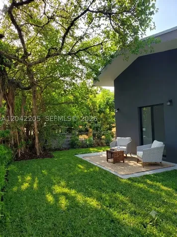 313 NE 169th Street North Miami Beach FL 33162