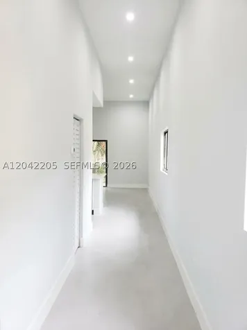 313 NE 169th Street North Miami Beach FL 33162