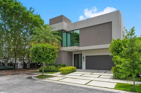 6814 NW 104th Court Doral FL 33178