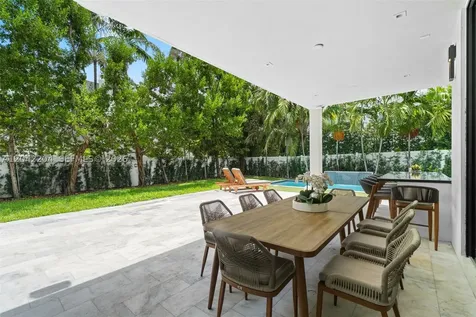 6814 NW 104th Court Doral FL 33178