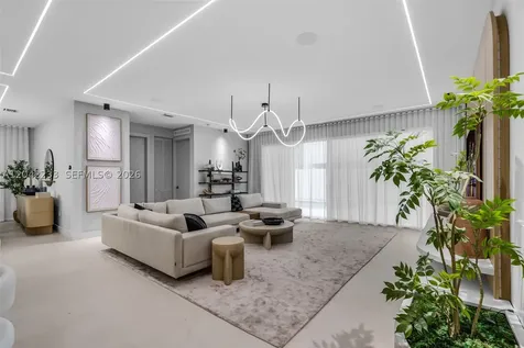 7533 NW 98th Court Doral FL 33178