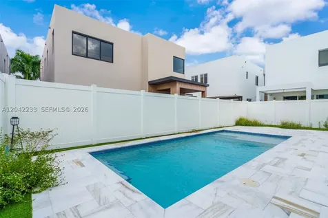 7533 NW 98th Court Doral FL 33178