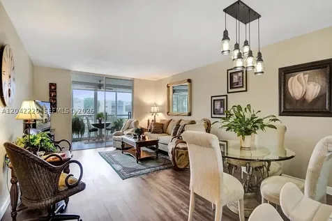 415 SE 11th Terrace Dania Beach FL 33004