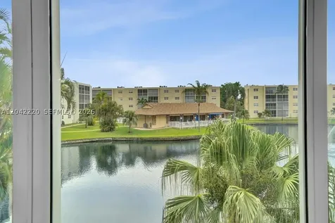 415 SE 11th Terrace Dania Beach FL 33004