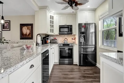 415 SE 11th Terrace Dania Beach FL 33004