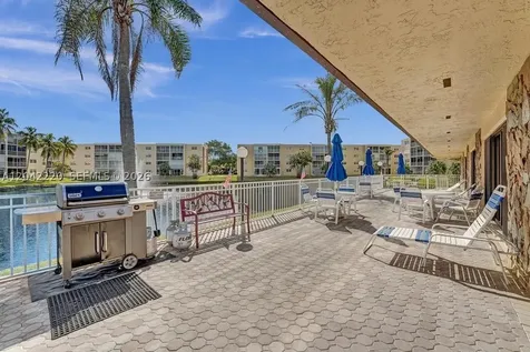415 SE 11th Terrace Dania Beach FL 33004
