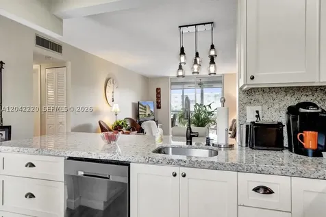 415 SE 11th Terrace Dania Beach FL 33004
