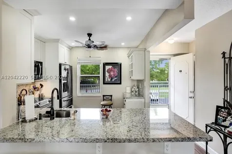 415 SE 11th Terrace Dania Beach FL 33004