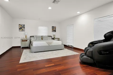 5801 SW 37th Terrace Dania Beach FL 33312