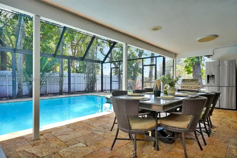 5801 SW 37th Terrace Dania Beach FL 33312