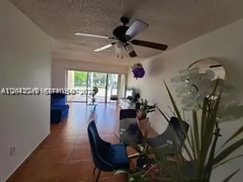 20 NW 87th Avenue Miami FL 33172