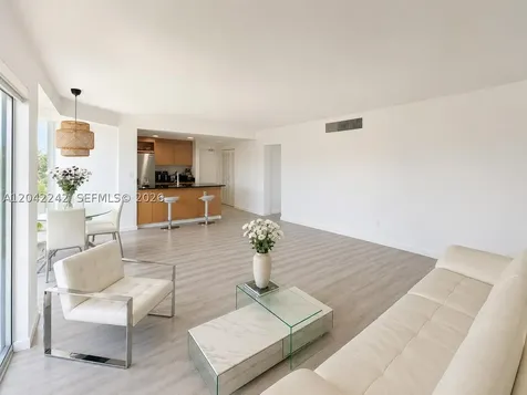 10275 Collins Avenue Bal Harbour FL 33154