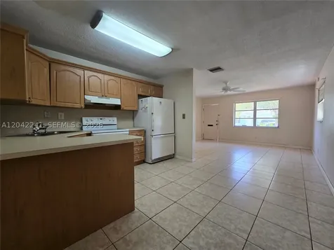 4717 NW 50th Street Tamarac FL 33319
