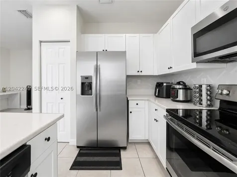 10604 W 33rd Lane Hialeah FL 33018