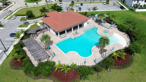 10604 W 33rd Lane Hialeah FL 33018