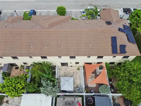 10604 W 33rd Lane Hialeah FL 33018