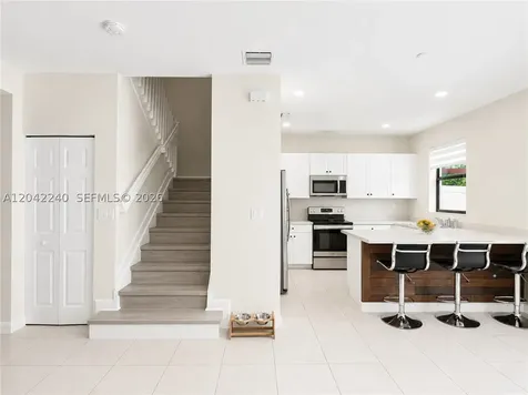 10604 W 33rd Lane Hialeah FL 33018