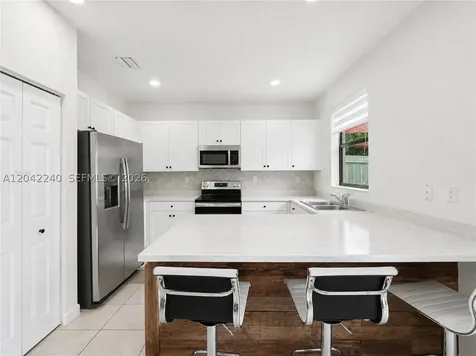 10604 W 33rd Lane Hialeah FL 33018