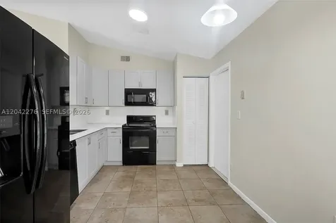 681 Thornridge Avenue Davie FL 33325