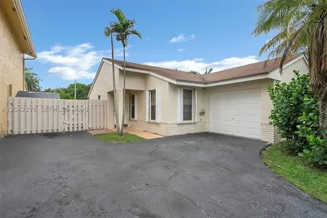 681 Thornridge Avenue Davie FL 33325