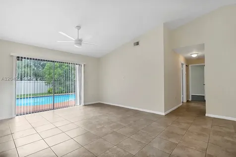 681 Thornridge Avenue Davie FL 33325