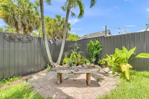 5570 NW 107th Avenue Doral FL 33178