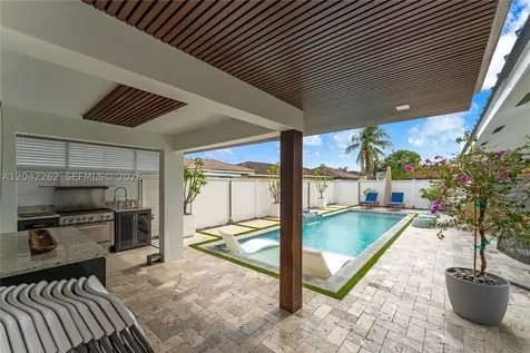 12772 SW 209th Street Miami FL 33177