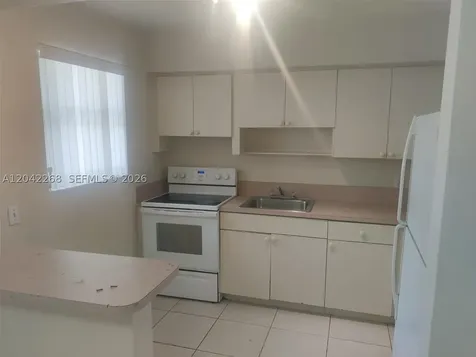 844 SW 10th Street Hallandale Beach FL 33009