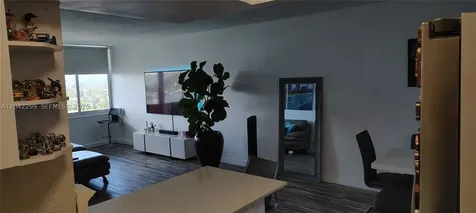 7441 Wayne Avenue Miami Beach FL 33141