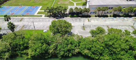 7441 Wayne Avenue Miami Beach FL 33141