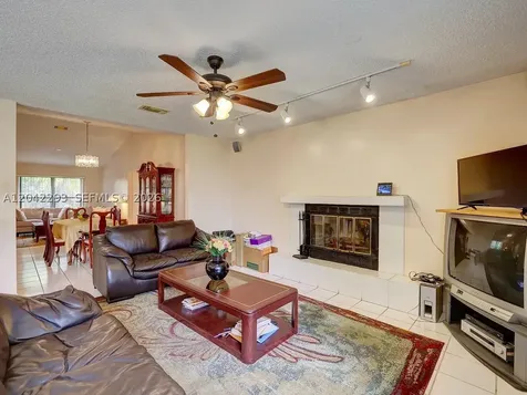 1925 SE Floresta Drive Port St. Lucie FL 34983