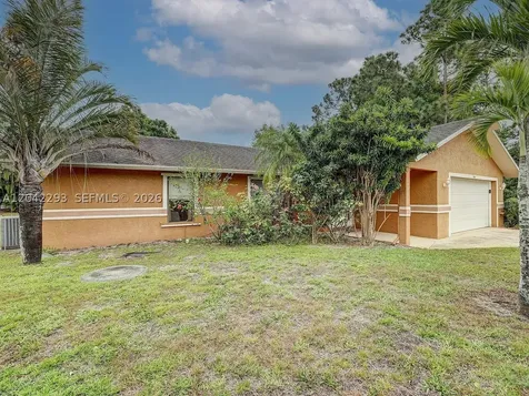 1925 SE Floresta Drive Port St. Lucie FL 34983