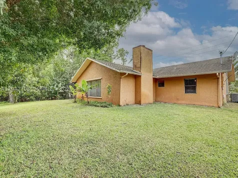 1925 SE Floresta Drive Port St. Lucie FL 34983