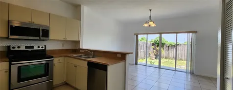 10949 SW 181 Te Miami FL 33157