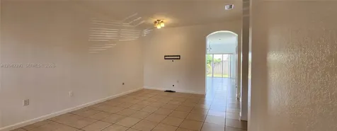 10949 SW 181 Te Miami FL 33157