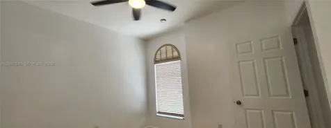 10949 SW 181 Te Miami FL 33157