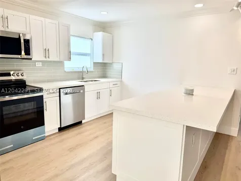 9602 NW 80th Place Tamarac FL 33321