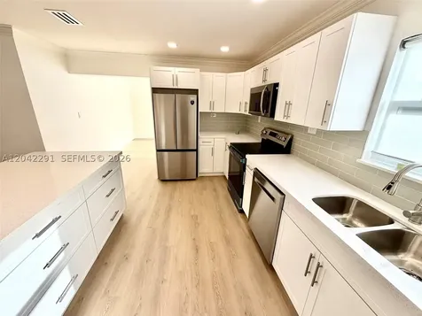 9602 NW 80th Place Tamarac FL 33321