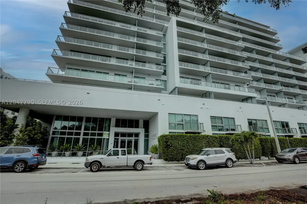 1600 SW 1st Avenue Miami FL 33129
