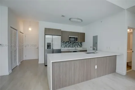 1600 SW 1st Avenue Miami FL 33129