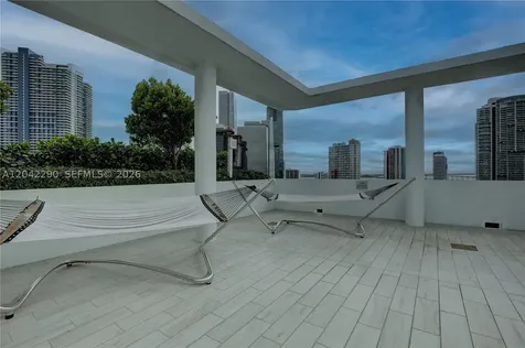 1600 SW 1st Avenue Miami FL 33129