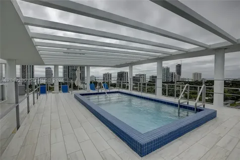 1600 SW 1st Avenue Miami FL 33129