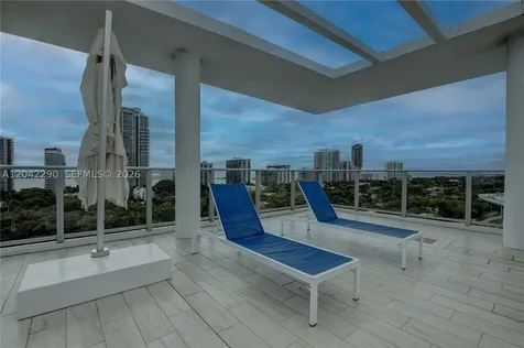 1600 SW 1st Avenue Miami FL 33129